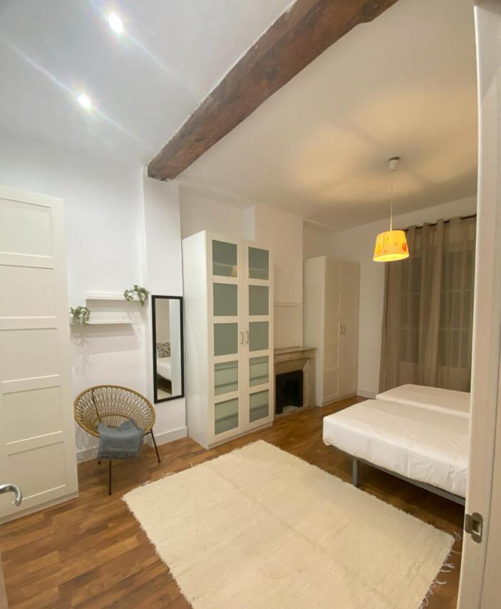 Ferienwohnung Bailen Vivienda Turistica Reformada Bilbao Exterior foto